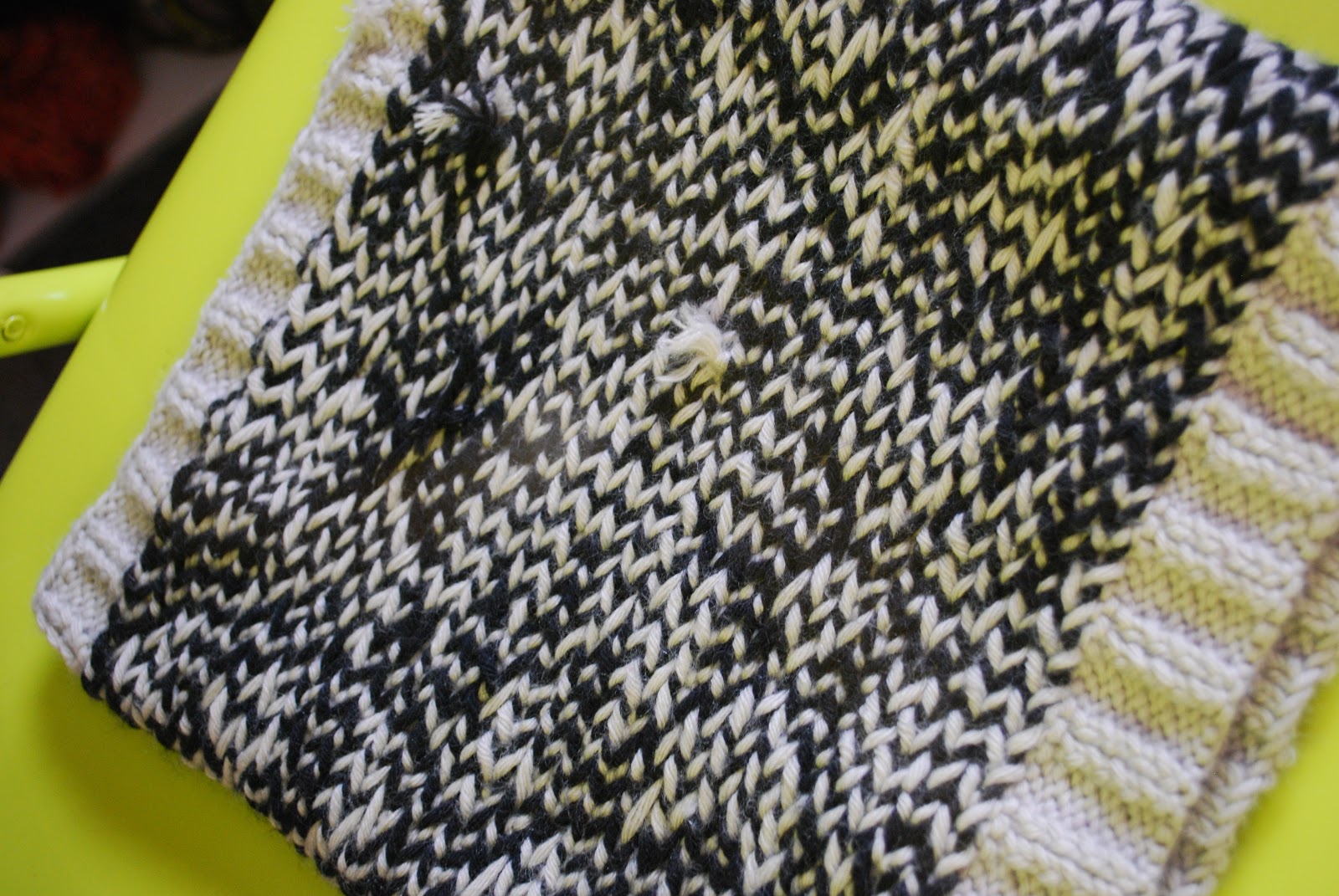 tricoter un snood jacquard